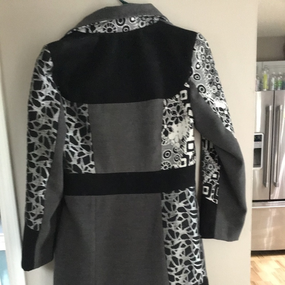 Fall/winter Jacket - Picture 2 of 2